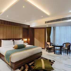 Hotel West Inn Residency Delhi International Airport